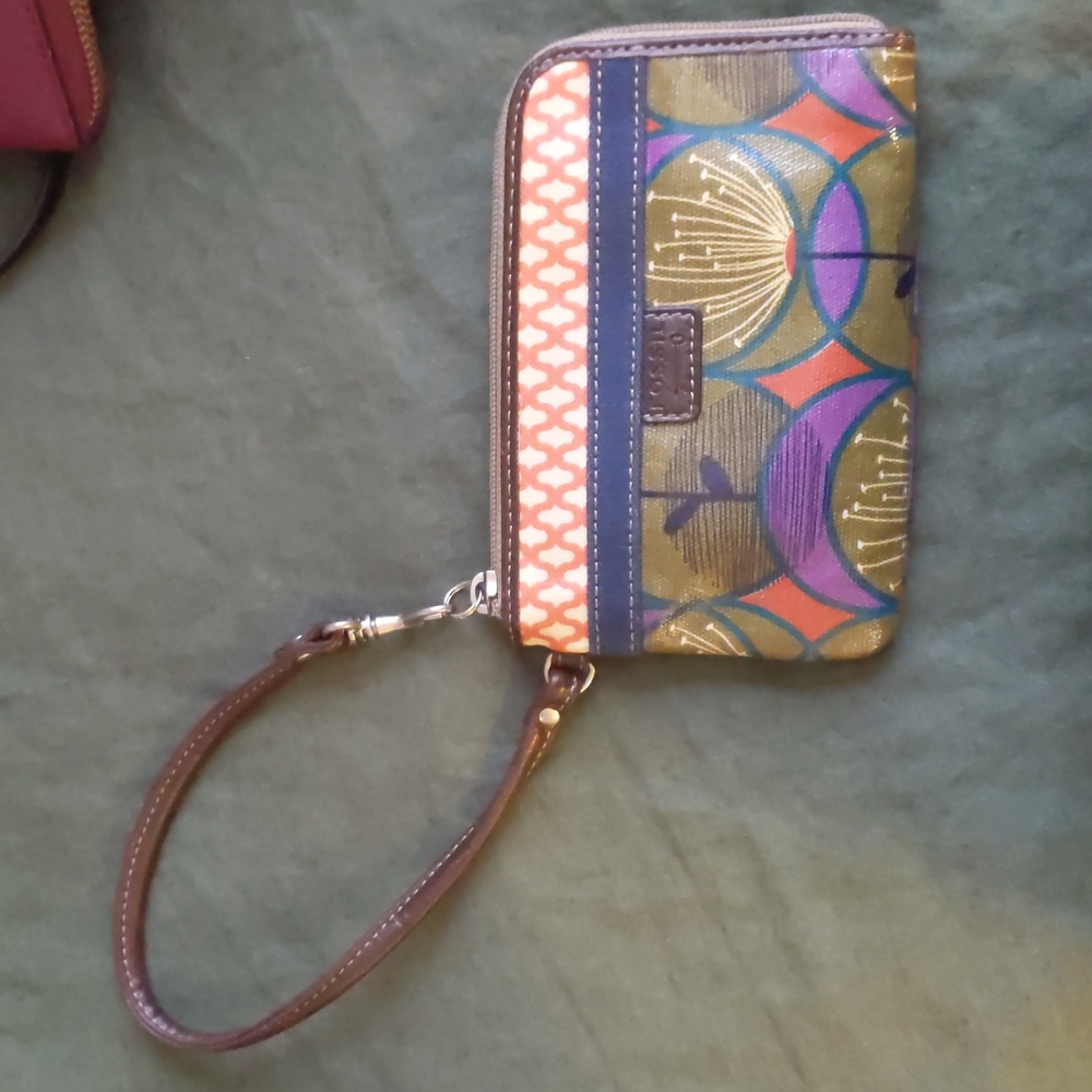 Fossil Wristlet